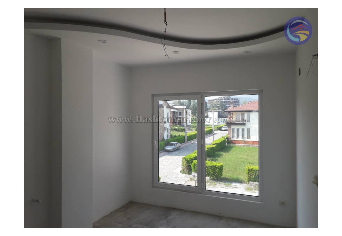 دوبلکس نما مدرن با سند و استخر چهار فصل نور